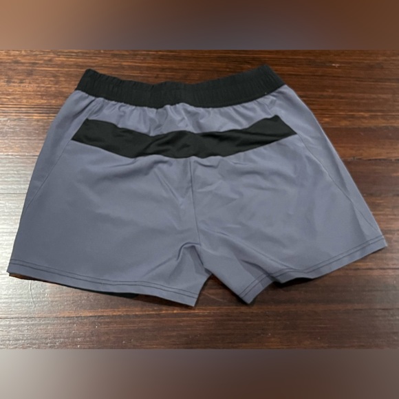 YoungLA Shorts Youngla Young La Mens Medium Gym Shorts 5 5 Inch